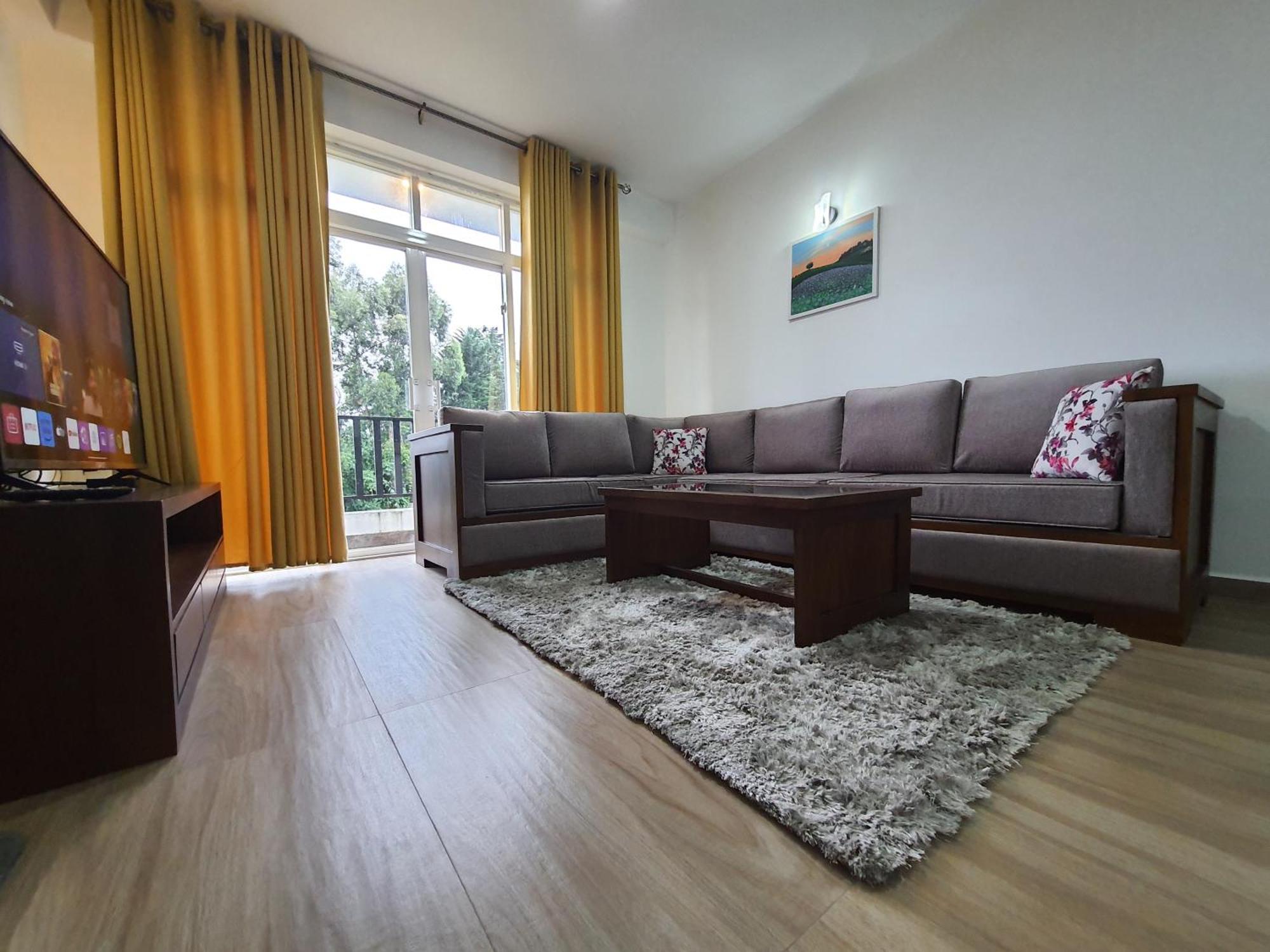 Green Mount View Two Bed Room Apartment Нувара Елия Екстериор снимка